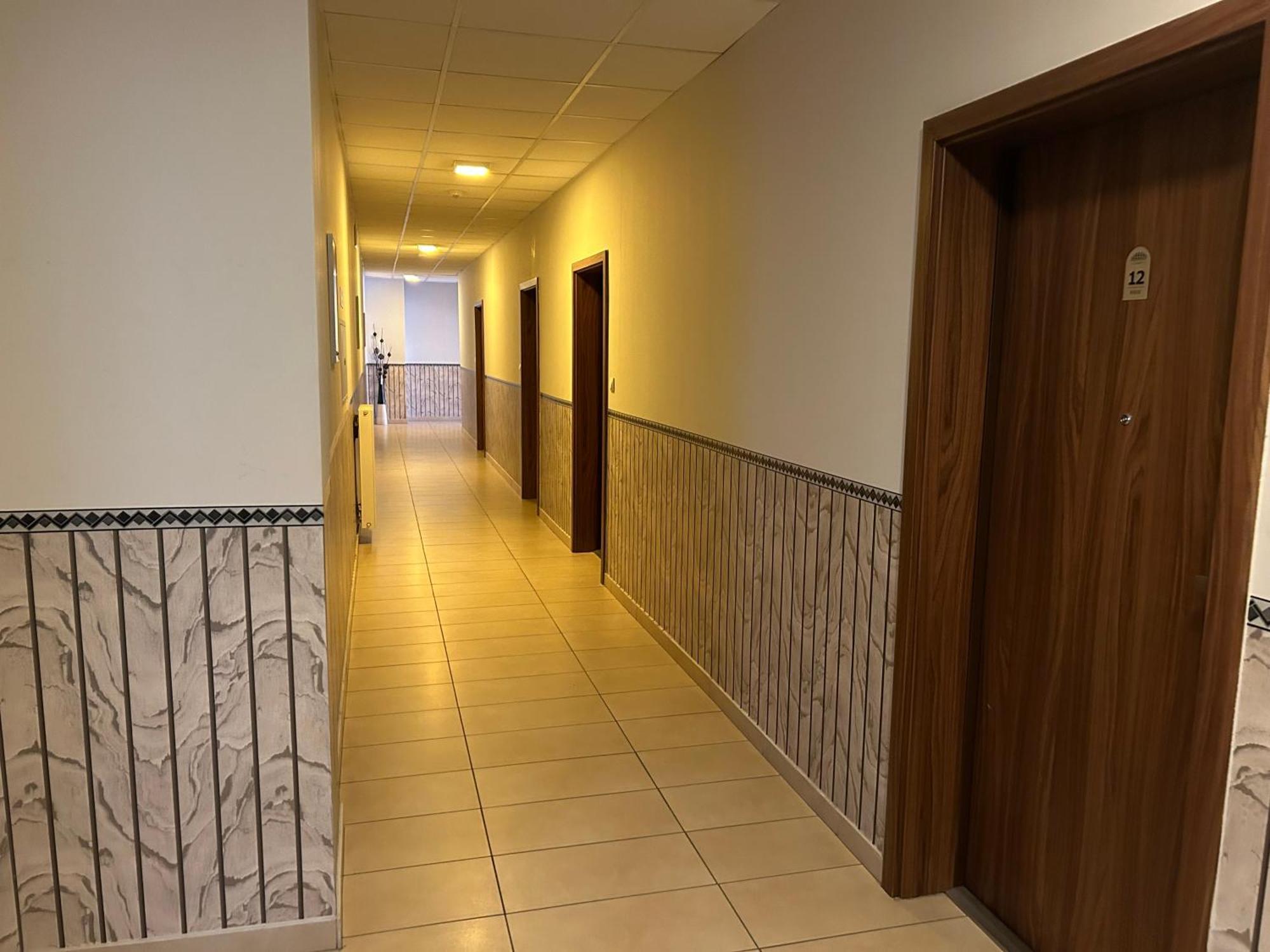 H-T-L Apartamenty Junior Nowa Sol Extérieur photo