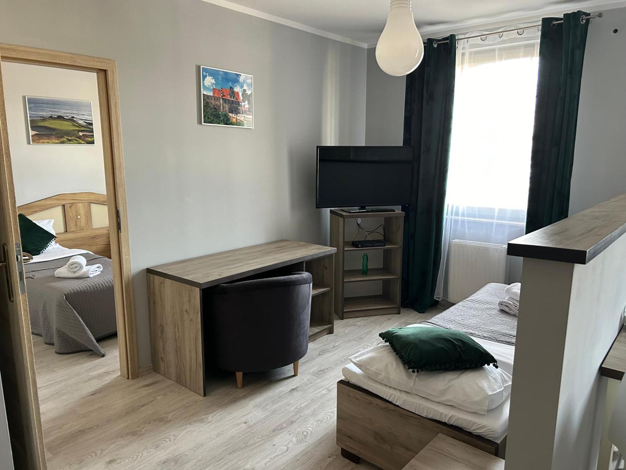 H-T-L Apartamenty Junior Nowa Sol Extérieur photo