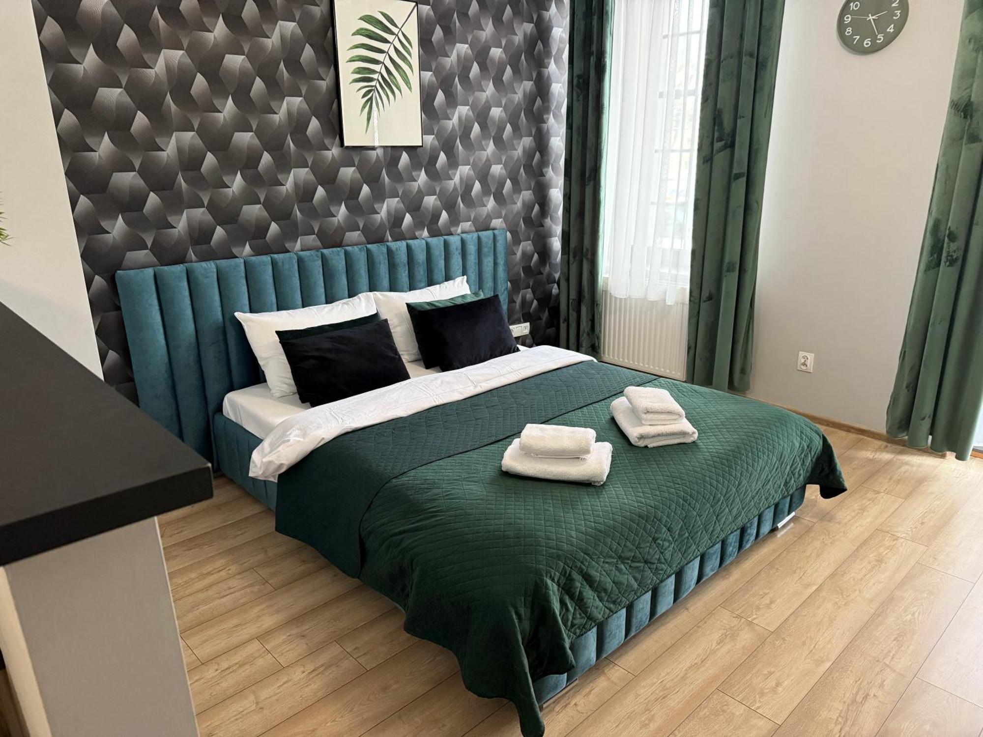 H-T-L Apartamenty Junior Nowa Sol Extérieur photo